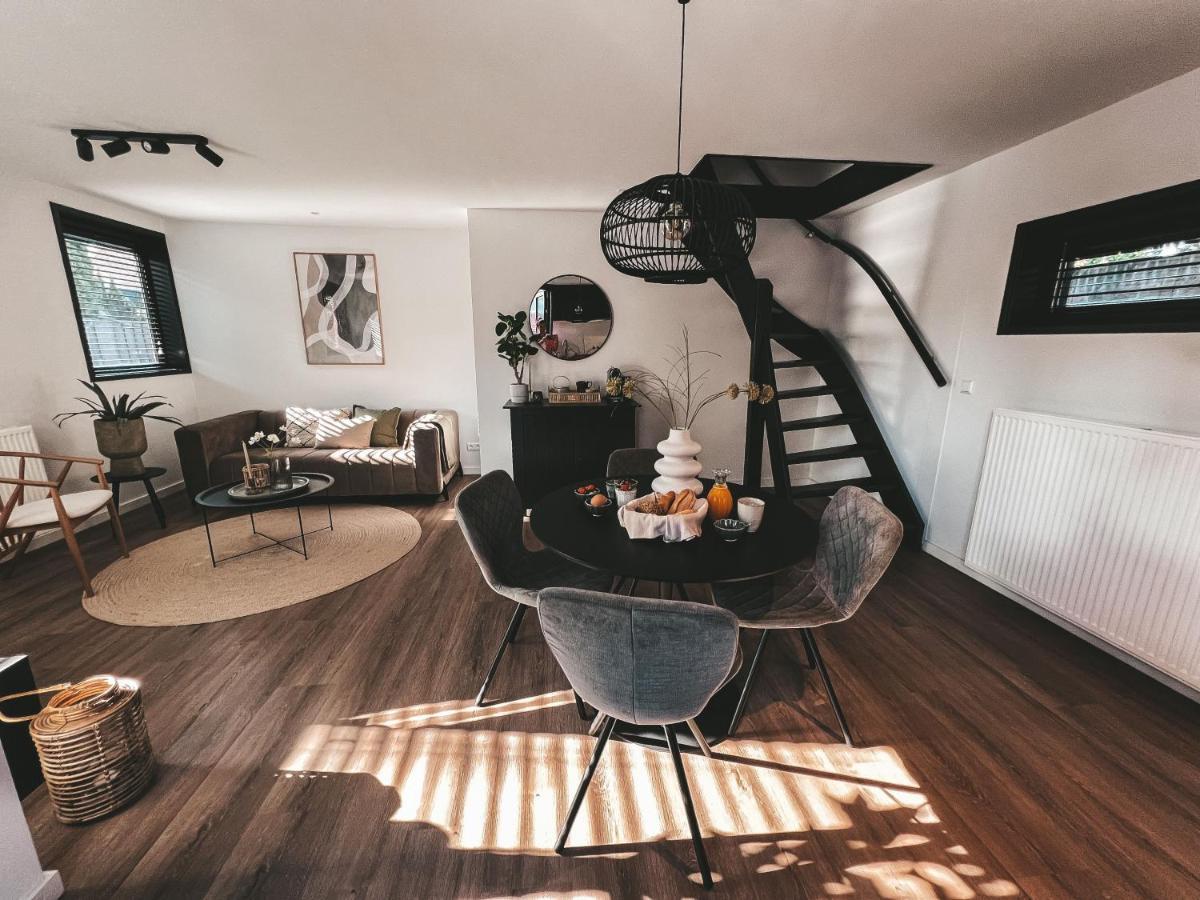Het Amsterdamse Raadhuisje Villa Landsmeer ภายนอก รูปภาพ